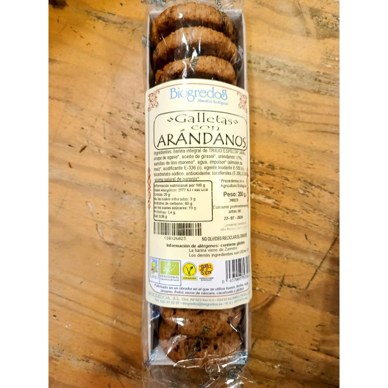 Paquete de galletas de espelta bio con arándanos de la marca Artemis sobre un fondo blanco