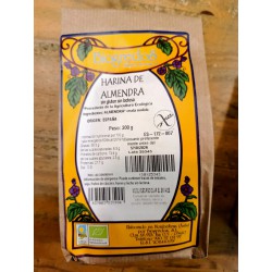 Paquete de harina de almendras repelada bio de la marca Biogredos, 100% ecológica y sin gluten