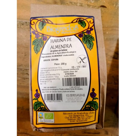 Paquete de harina de almendras repelada bio de la marca Biogredos, 100% ecológica y sin gluten